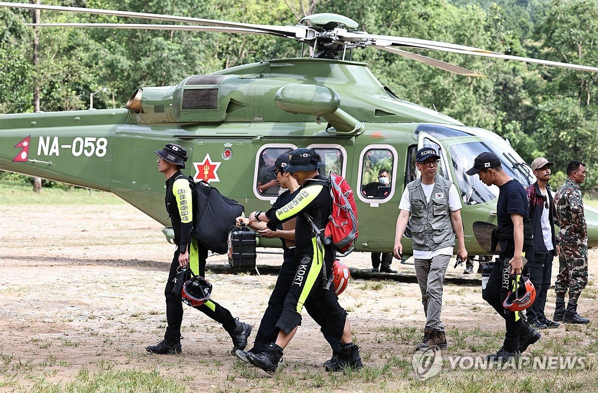 네팔 대홍수, 한국인 9명 실종 지역 도보수색 협조 입장 선회