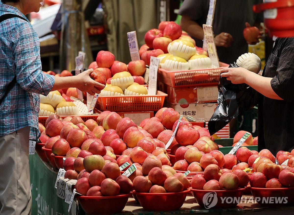 추석 차례상 비용 전통시장 30만원대…작년보다 소폭 상승