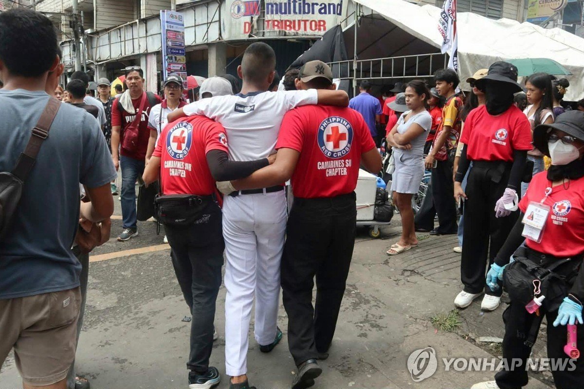 필리핀 고교 총기난사, 학생 최소 3명 사망·8명 부상