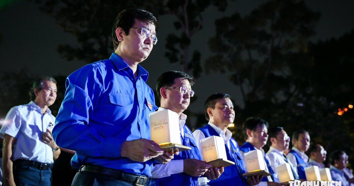 코로나19 희생자 추모식, 호찌민 Lý Thái Tổ 공원서 개최