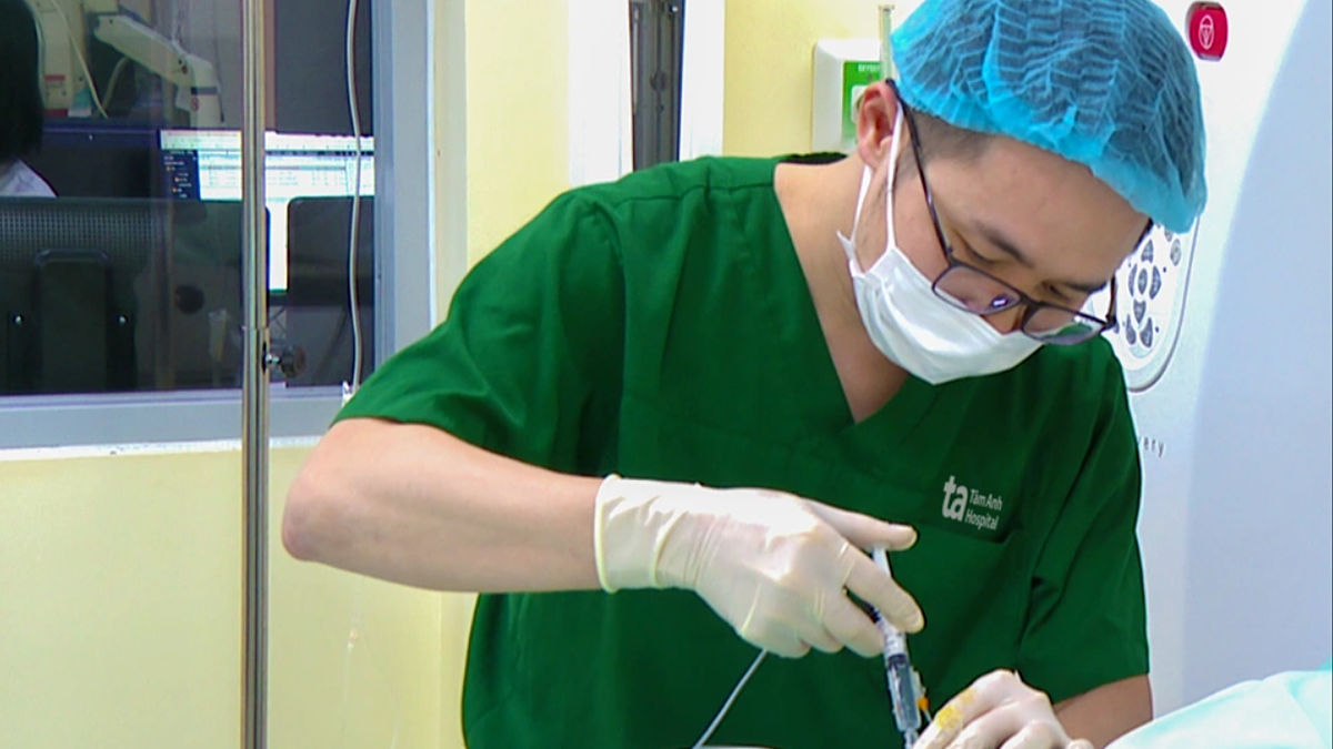 하노이서 허리 디스크 고주파 열치료술 시행… 