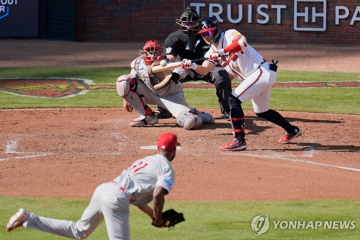 김하성, 볼넷·득점 불구 애틀랜타 WC 2차전 연장 역전패
