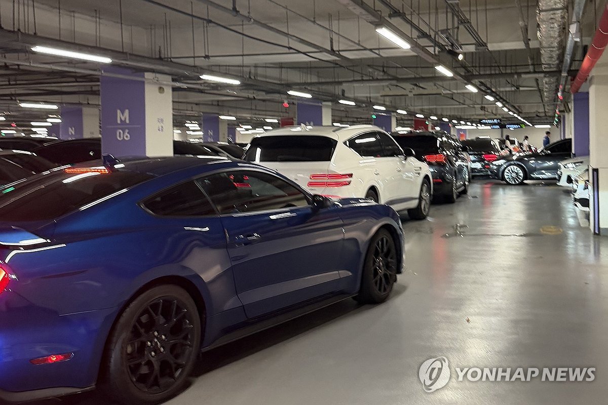 서울 신세계백화점 강남점, 폭우로 출차 5시간 대란