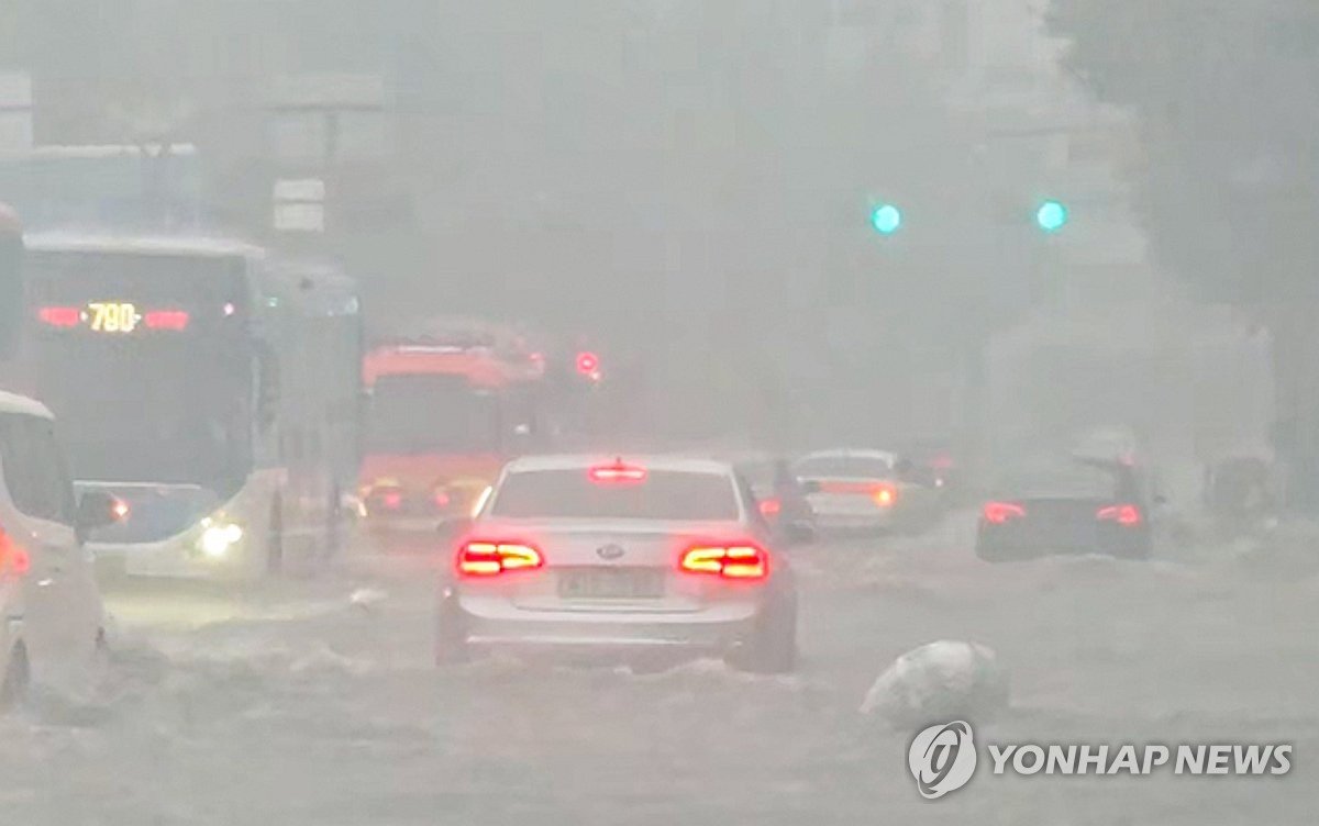 서울 폭우로 침수·교통통제…강북구 시간당 53.5㎜