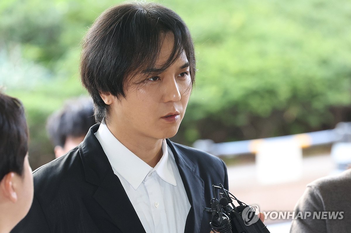 송민호 병역법 위반 유죄 확정…병무청, 재복무 통지 예정