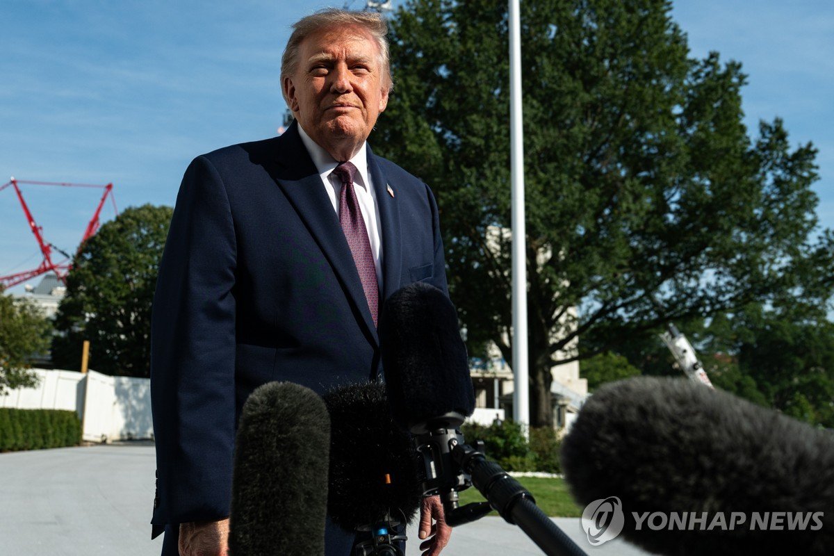 트럼프, 한국에 알래스카 LNG 투자 압박…'거부시 관세 두배'