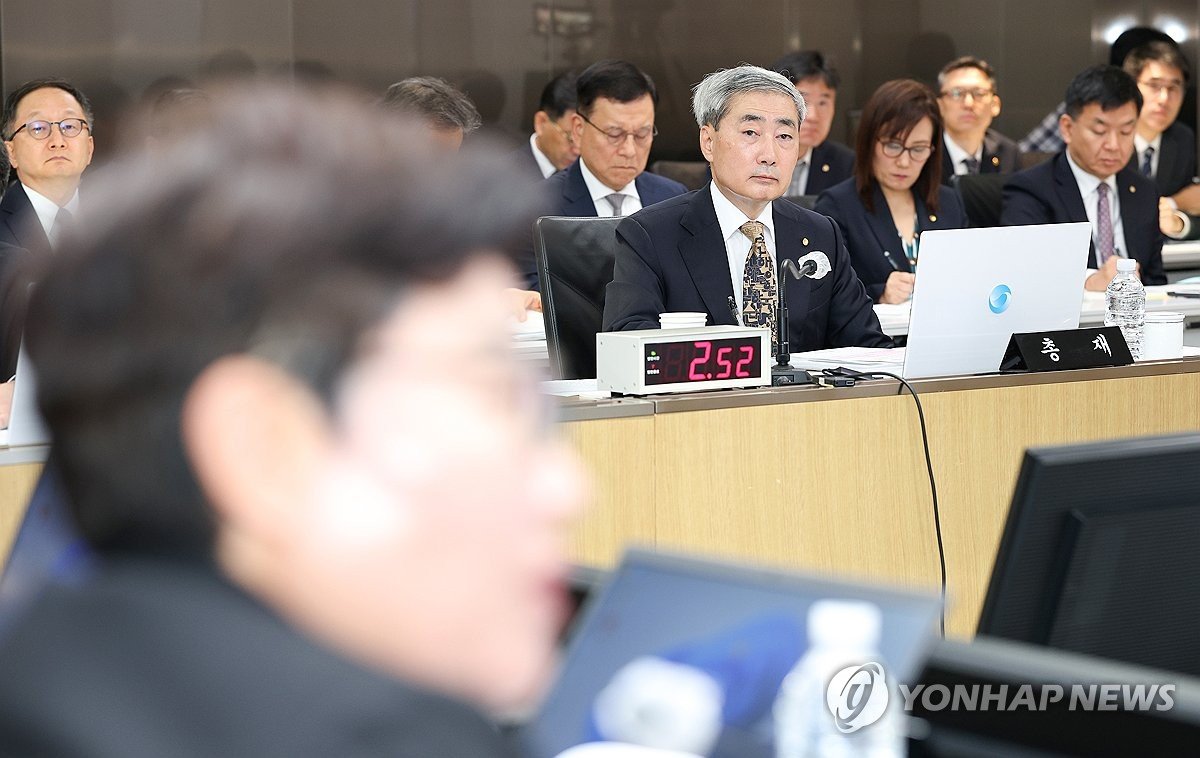 한은 총재 
