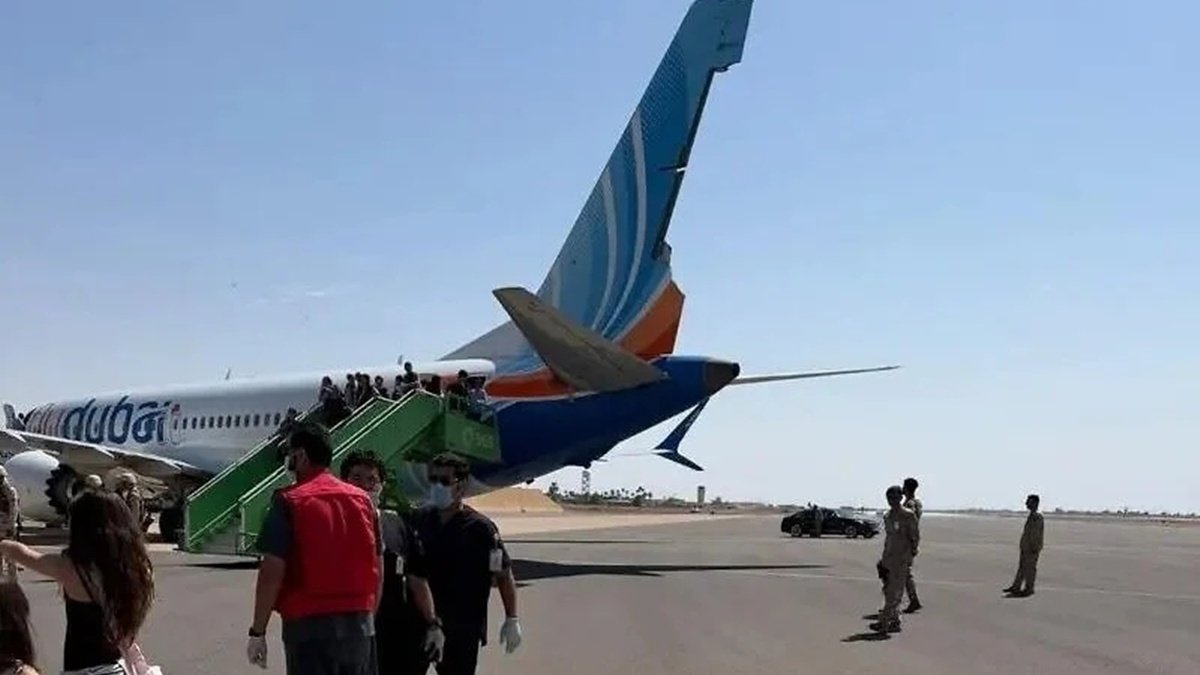 UAE 여객기서 부기장이 기장 습격·추락 시도… 승객들이 제압해 비상착륙