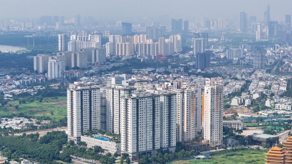 고금리·거래 절벽에 베트남 호찌민 아파트 매물 폭증… 