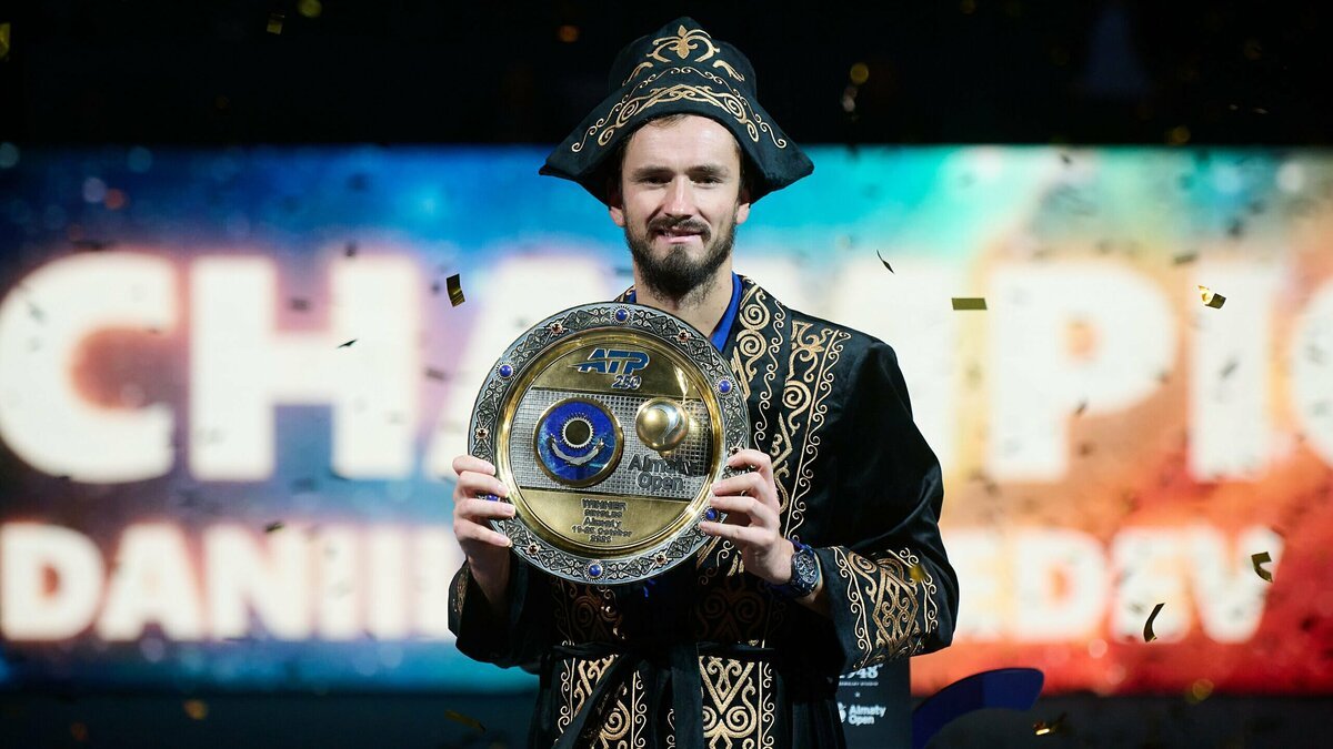 메드베데프, ATP 알마티 오픈 2연패 달성…통산 25번째 우승