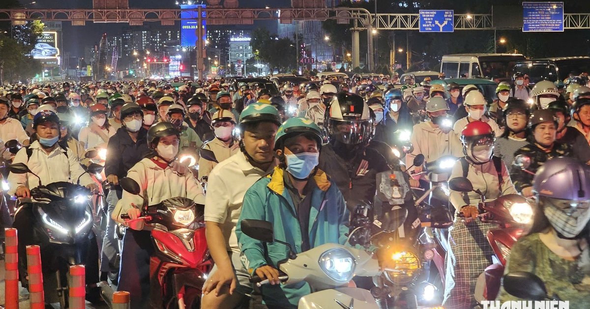 호찌민 쯔엉찌엔 도로 극심한 정체… 메트로 2호선 공사로 유연 차로제 시행