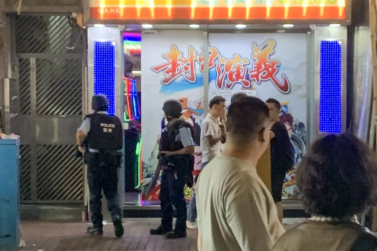 홍콩서 호주인 남성, 하룻밤에 두 차례 체포